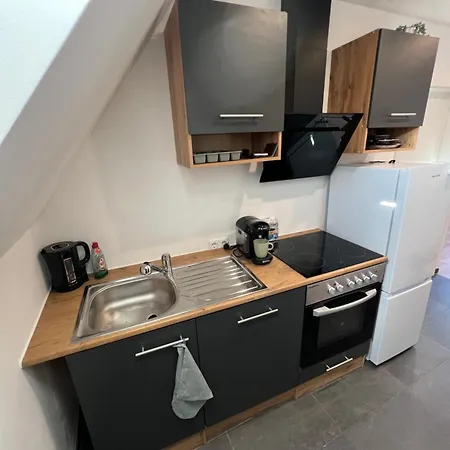 Moderne Wohnung Karlsruhe Neureut, Fussbodenheizung - Regendusche - Waschmaschine - Stellplatz Buitenkant foto