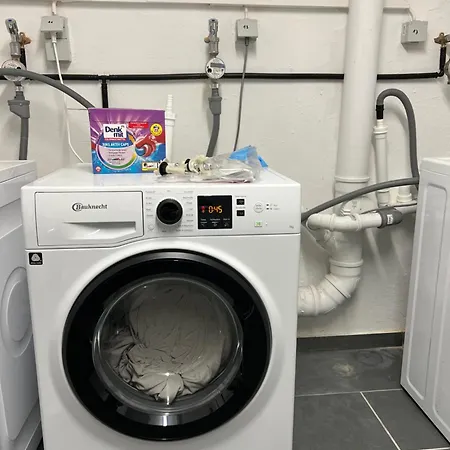 Moderne Wohnung Karlsruhe Neureut, Fussbodenheizung - Regendusche - Waschmaschine - Stellplatz Buitenkant foto