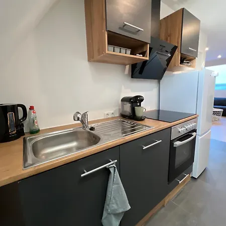 Moderne Wohnung Karlsruhe Neureut, Fussbodenheizung - Regendusche - Waschmaschine - Stellplatz Buitenkant foto